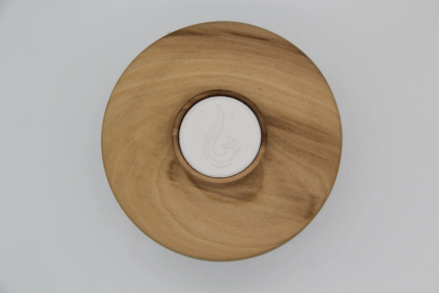 Bougie 350g avec couvercle en Bois spéciaux – Pièce n°02 ( Tulipier ) Sugarra