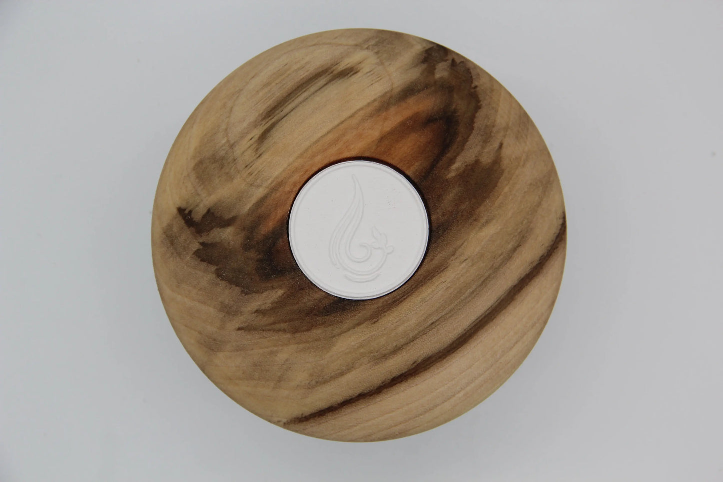 Bougie 350g avec couvercle en Bois spéciaux – Pièce n°05 ( Tulipier ) Sugarra