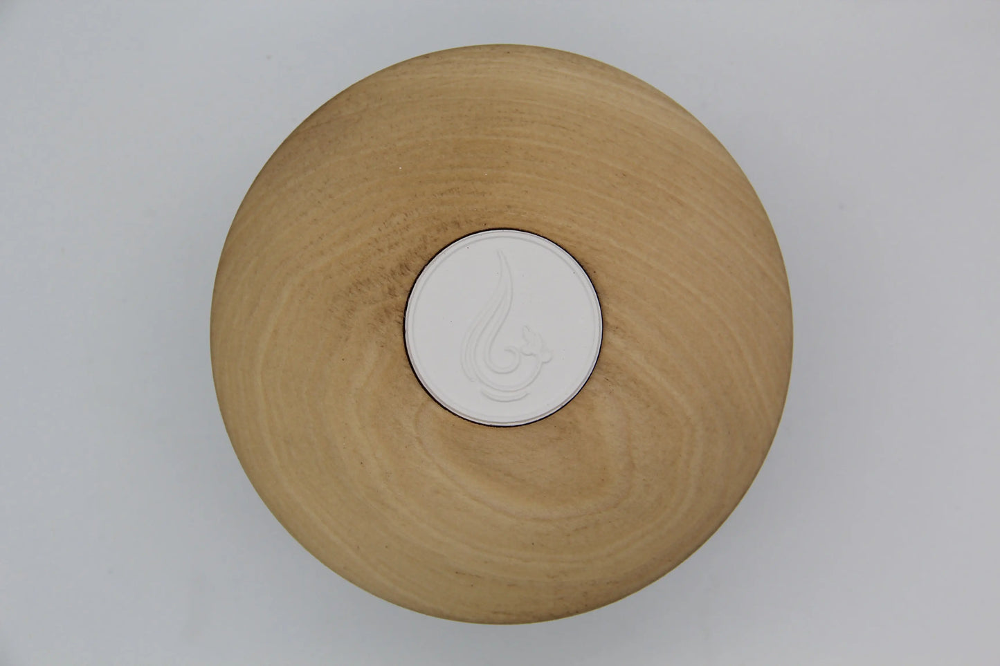 Bougie 350g avec couvercle en Bois spéciaux – Pièce n°05 ( Tulipier ) Sugarra