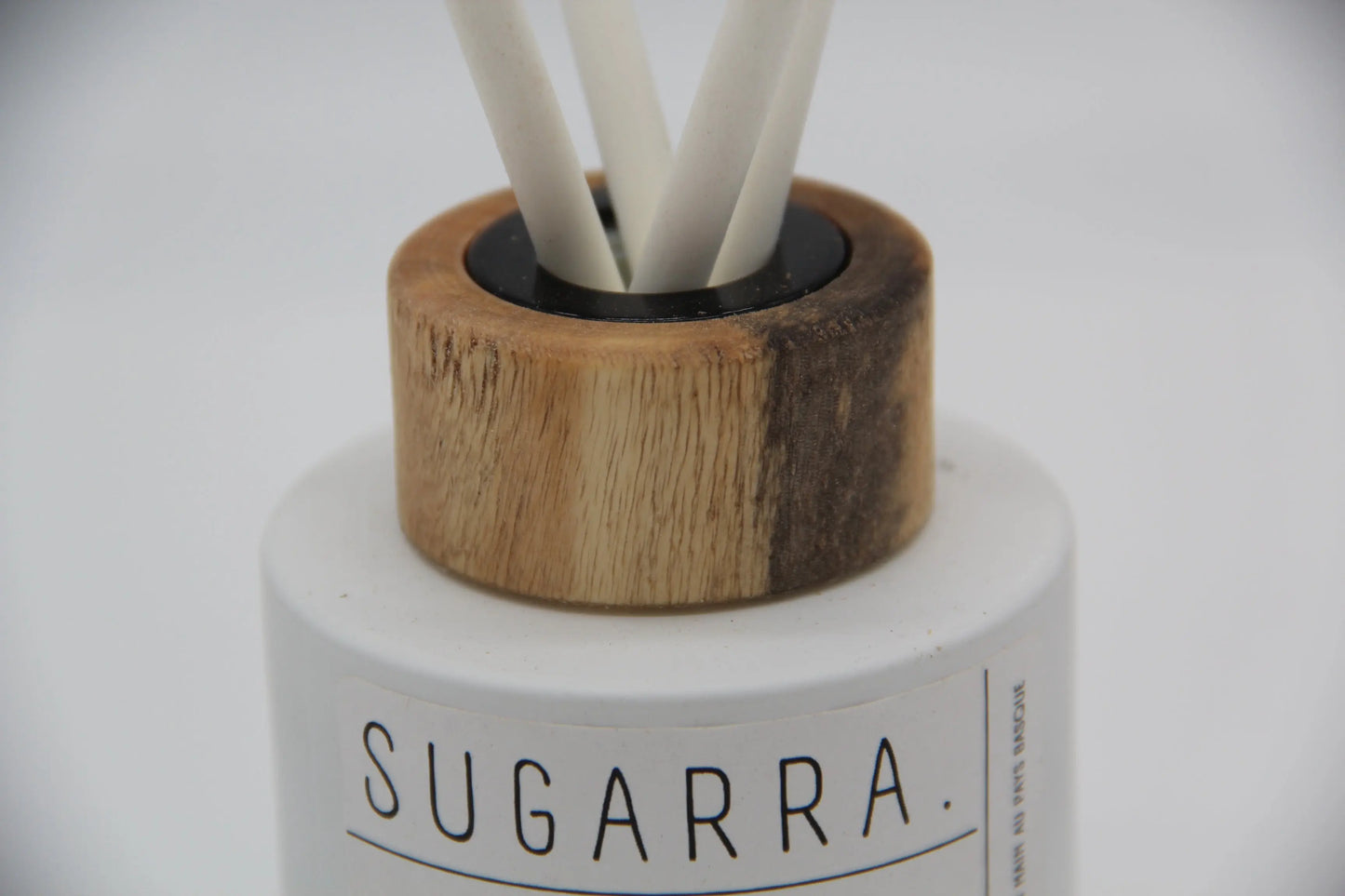 Diffuseur à tiges 100 ml avec bouchon en Bois spéciaux ( Marronnier Bleuté ) - Pièce n°05 Sugarra