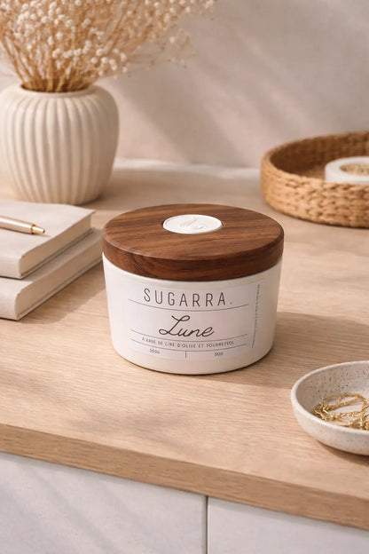 Bougie 350g – Couvercle en noyer tourné à la main