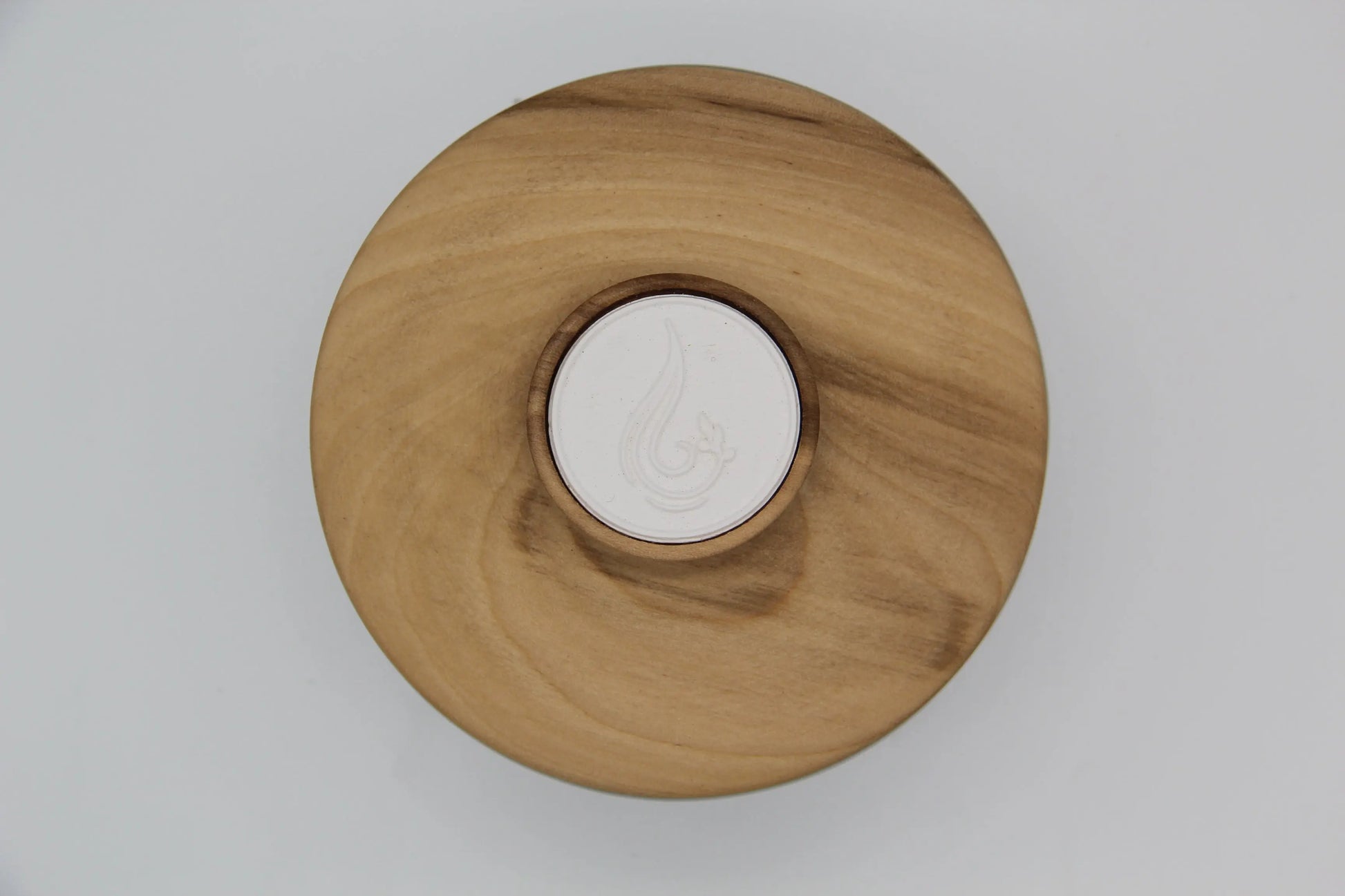 Bougie 350g avec couvercle en Bois spéciaux – Pièce n°02 ( Tulipier ) Sugarra