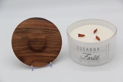 Bougie 350g avec couvercle en Noyer – Pièce n°03 Sugarra