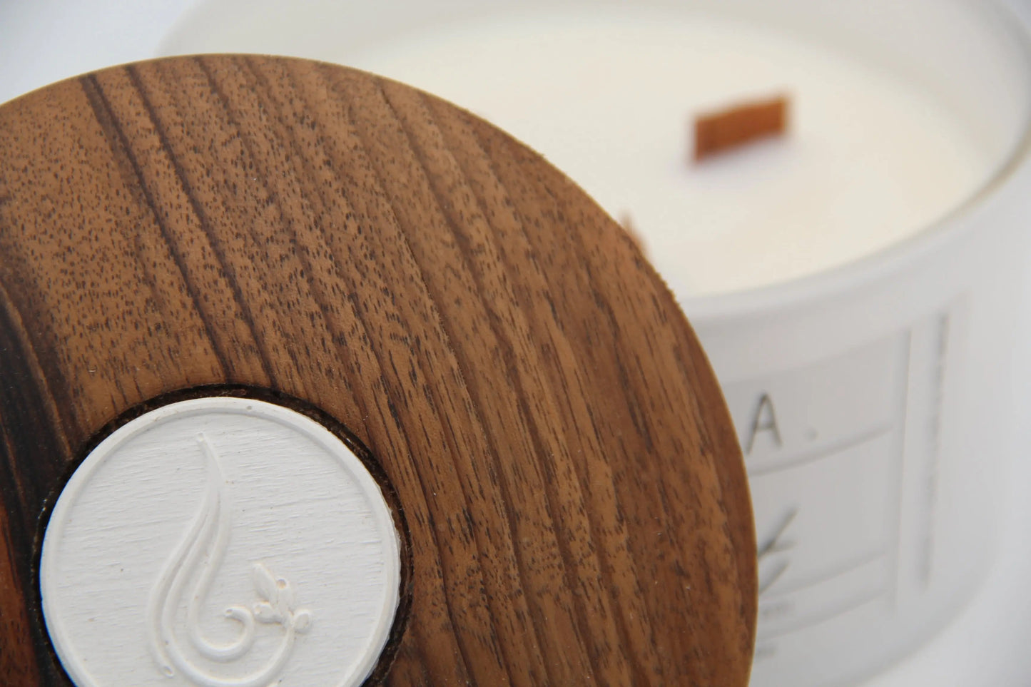 Bougie 350g avec couvercle en Noyer – Pièce n°12