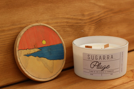 Bougie artisanale parfumée "Plage" avec couvercle en placage bois teinté  - 350 g Sugarra