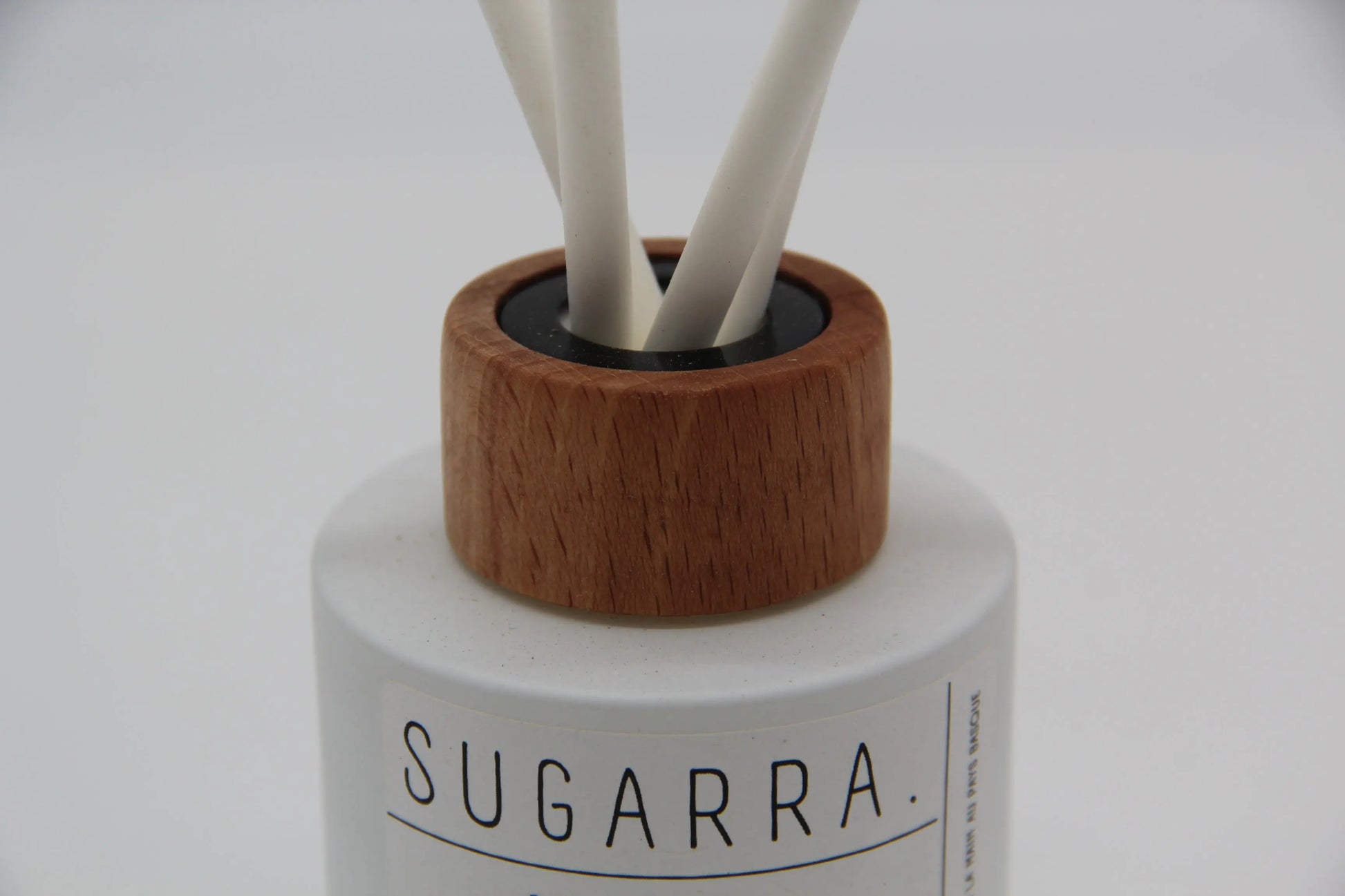 Diffuseur à tiges 100 ml avec bouchon en Bois spéciaux ( Hêtre Rouge ) - Pièce n°02 Sugarra