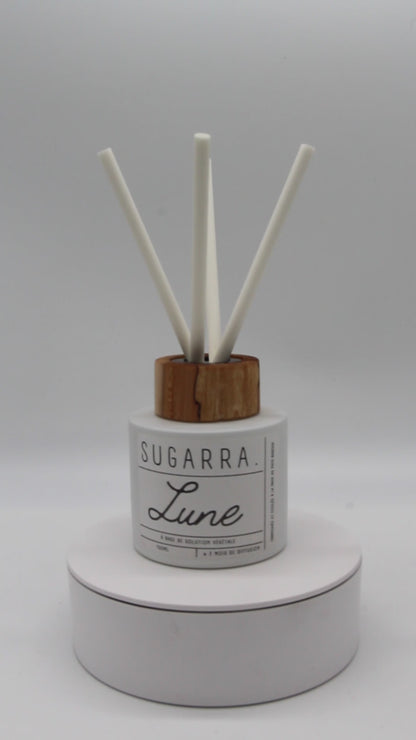 Diffuseur à tiges 100 ml avec bouchon en Bois spéciaux ( Erable échauffé ) - Pièce n°01